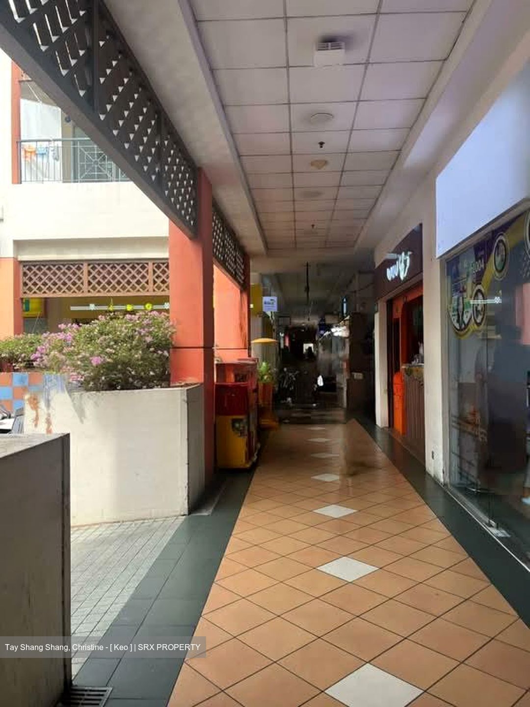 Hougang Green Shopping Mall (D19), Retail #570963541